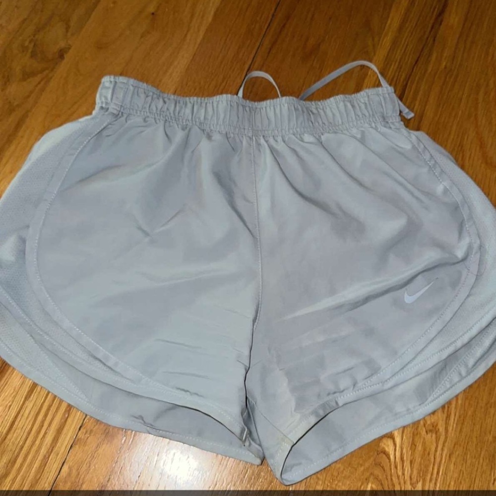 Gray Nike Extra Small shorts